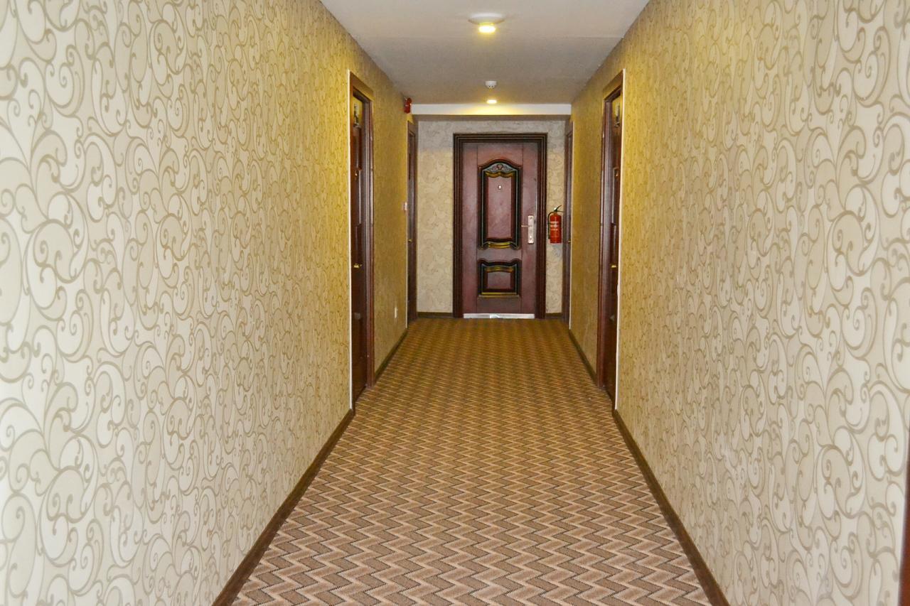 Hotel Broadway Yangon Exterior foto