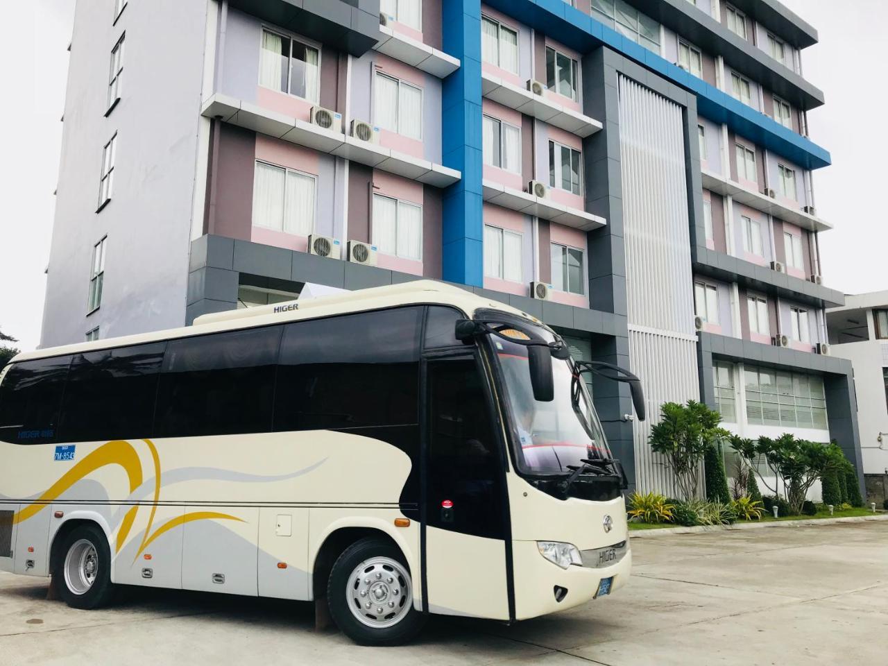 Hotel Broadway Yangon Exterior foto